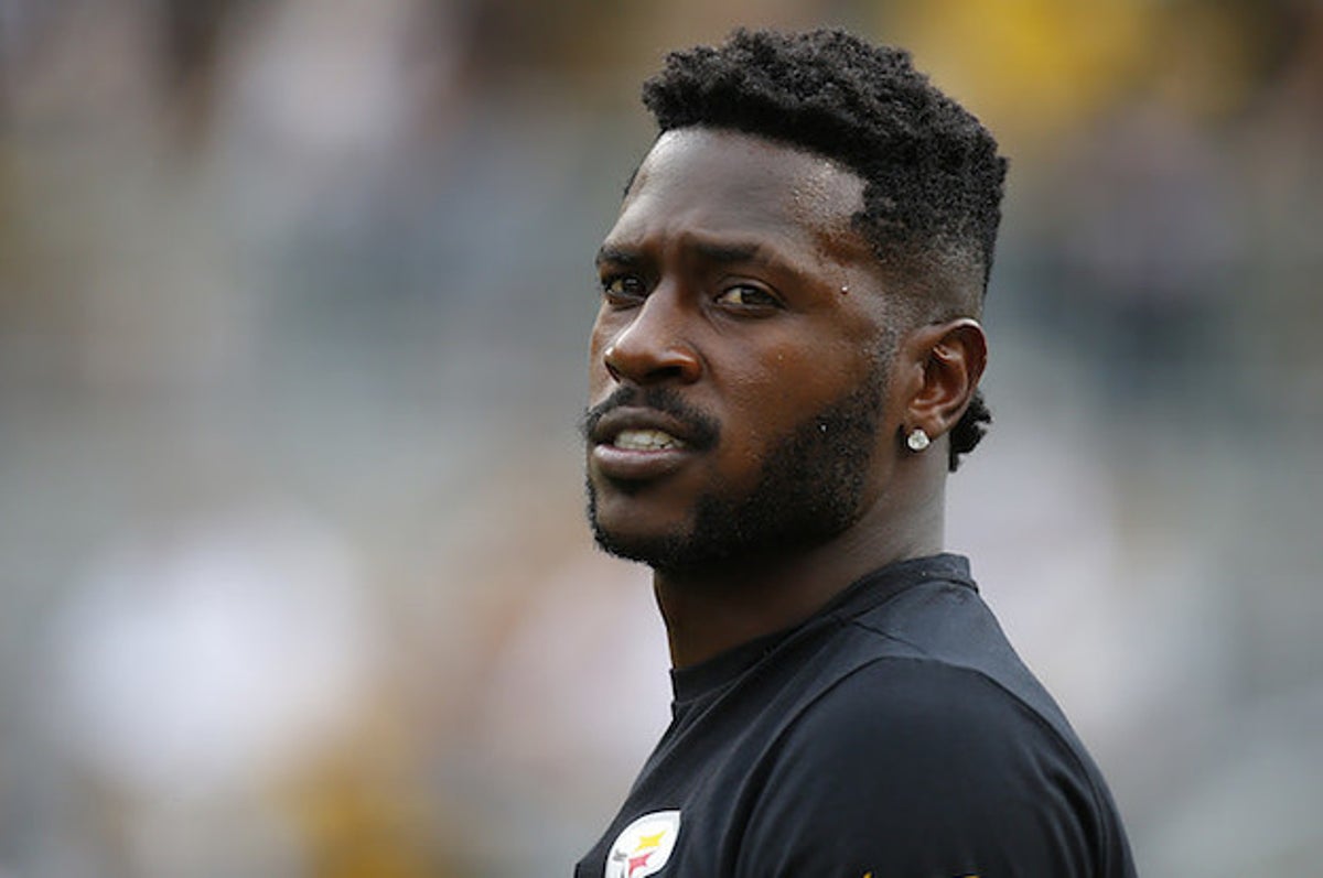 Antonio Brown Claims He's Partnering Up With ESPN - The Spun