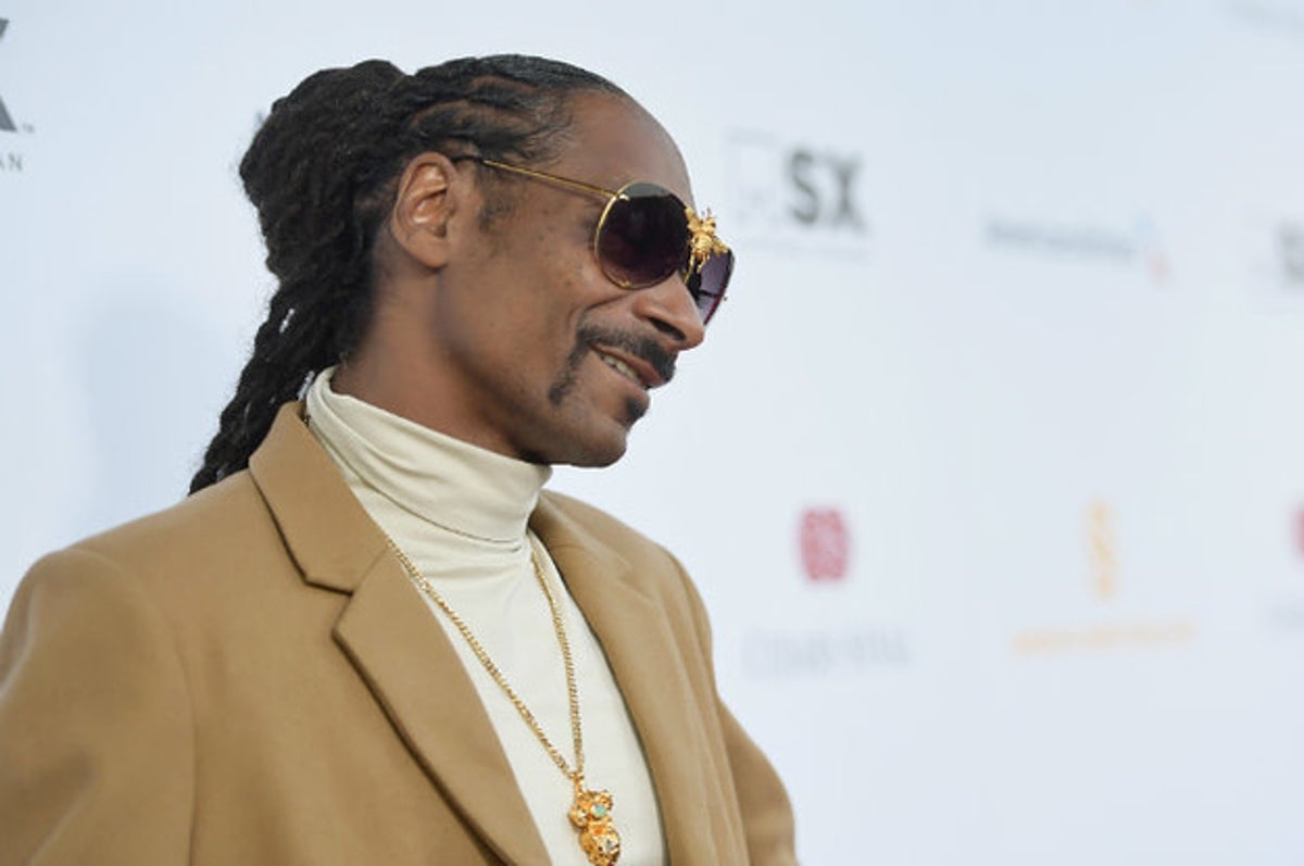 Snoop Dogg's Paradise Cocktail breaks record for largest Gin & Juice at  Bottlerock