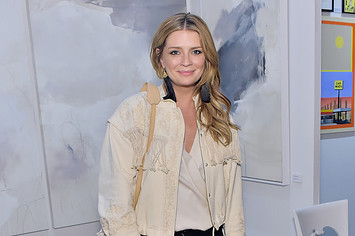 Mischa Barton attends The Other Art Fair Los Angeles.
