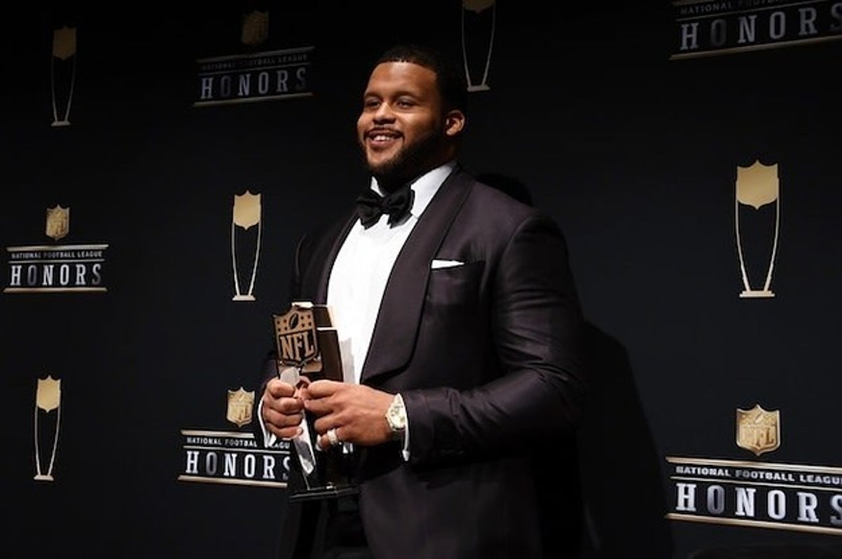 Aaron Donald becomes highest-paid defensive player in NFL history - Cardiac  Hill