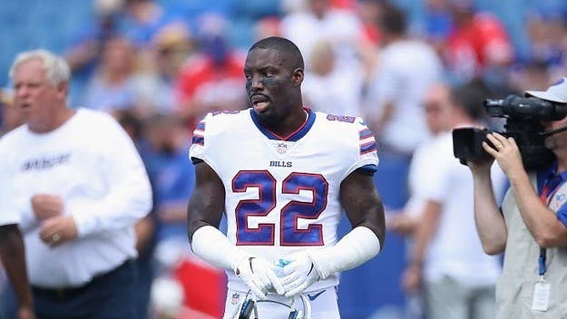 Fans were not kind to the recently retired Vontae Davis after the Bills' win.