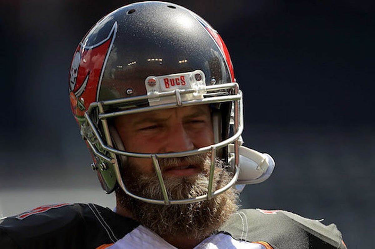 Ryan Fitzpatrick Wore DeSean Jackson's Wavy Outfit Post-Game, But 'The  Chest Hair Is Mine'