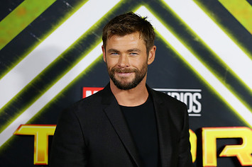 Chris Hemsworth arrives for the premiere screening of Thor: Ragnarok.