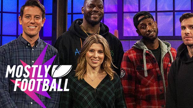 Co-hosts Martellus Bennett, James Davis, and Ben Lyons discuss football and more.
