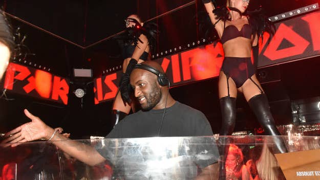A new Virgil Abloh mix is here, featuring choice cuts from Cardi B and Travis Scott. The mix was recorded live in London, a place where Abloh likes to "create a contemporary dialogue" rooted in music history.