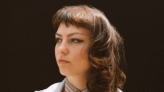 Angel Olsen is following up her fantastic 2014 album later this year with 'My Woman'.