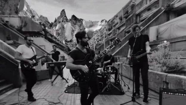 Foals deliver a fun, new virtual reality video that viewers can control with their keyboard.
