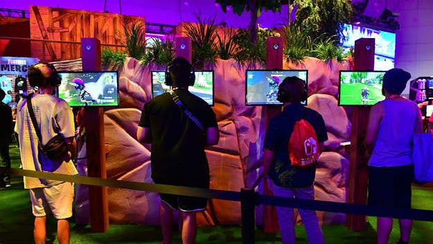 'Fortnite' players got a special treat on Saturday as the game developers launched the rocket for all players to see at one time. This comes ahead of the game's season 5.