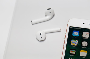 This is a photo of Apple Earbuds.