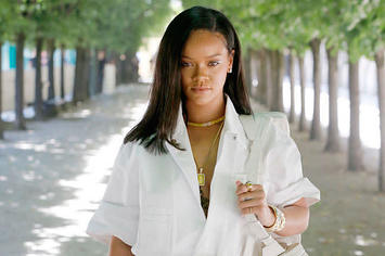 Rihanna LV show