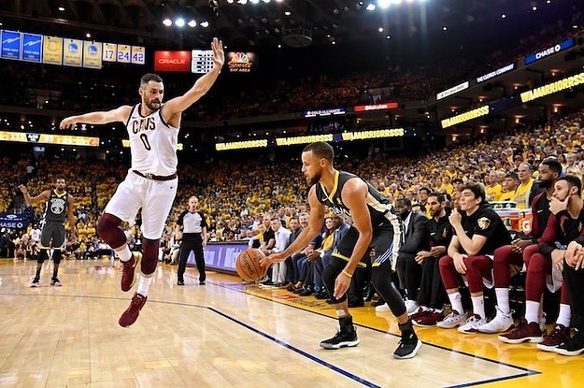 Report: Warriors not happy with Kendrick Perkins' 'dangerous' bench  incident with Stephen Curry