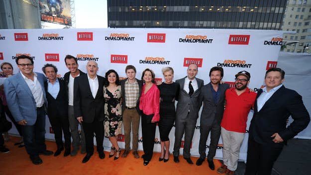 Arrested Development's stars will get paid for season four's extra episodes.