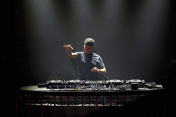 Avicii performs onstage during Rolling Stone Live SF
