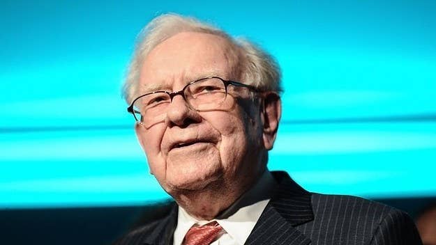 Warren Buffett does not think very favorably on the idea of investing in bitcoin and is not holding back.