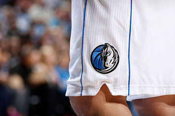 This is a picture of the Dallas Mavericks logo.