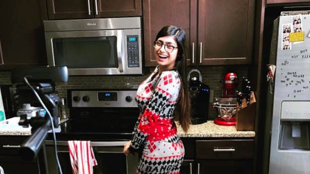 Mia Khalifa trolled Ole Miss quarterback Chad Kelly yet again after he became the NFL Draft's "Mr. Irrelevant."