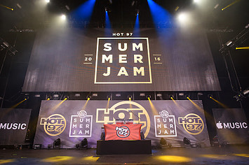Atmosphere at the 2016 Hot 97 Summer Jam