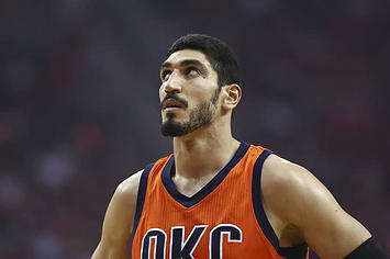 enes kanter in a thunder jersey