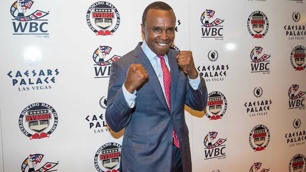 Sugar Ray Leonard predicts Floyd Mayweather will knock Conor McGregor out in one round.