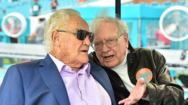 Warren Buffett is making his March Madness offer to employees even sweeter this year.