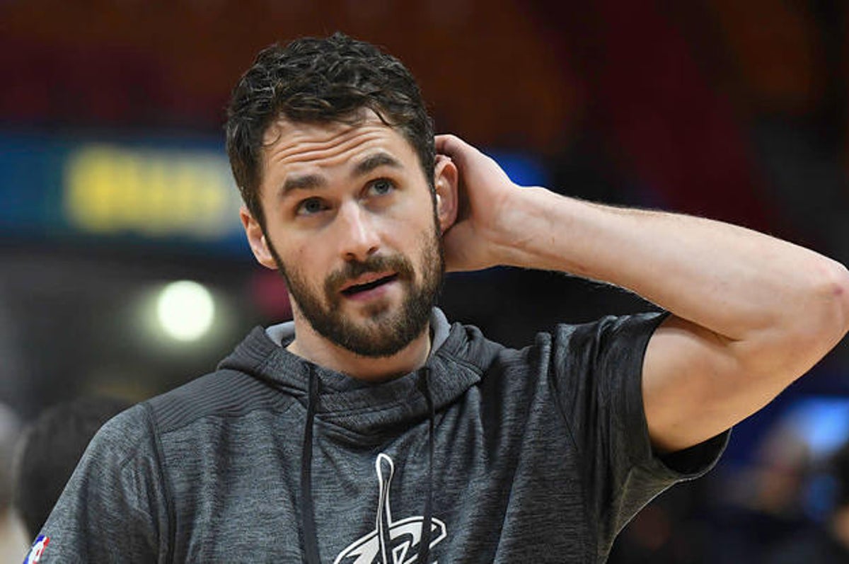 Kyrie Irving, Kevin Love Enjoy Imaginary Mustaches