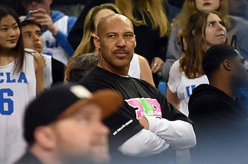 lavar ball in the crowd