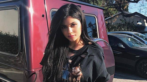 Kylie Jenner keeps it confusing by giving Tyga free promo on Snapchat.