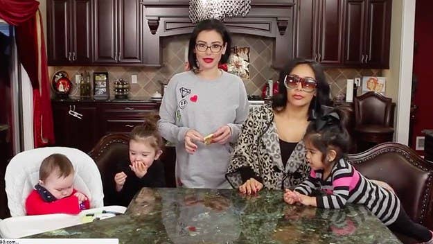 Leaving their Jersey Shore life behind them, new moms Snooki & JWOWW share their new reality in new go90 series, Moms With Attitude. 