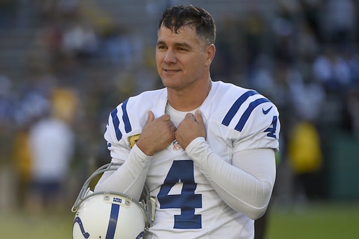 Adam Vinatieri opens 24th NFL season with three costly misses for Colts