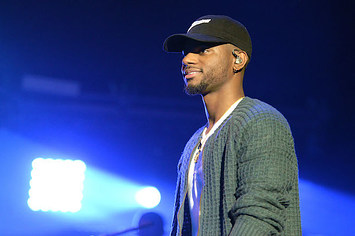 Bryson Tiller performs onstage during the 92.3 Real Show at The Forum