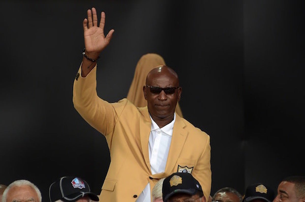 Hall of Fame running back Eric Dickerson says L.A. Rams new jersey