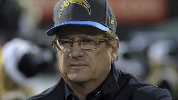 Chargers owner Dean Spanos announced that he will be moving his team to Los Angeles in a letter on Thursday, and fans reacted accordingly.