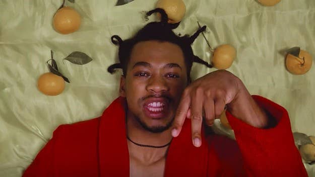 The newcomer depicts an artist’s internal conflict in new “Mojo” video.