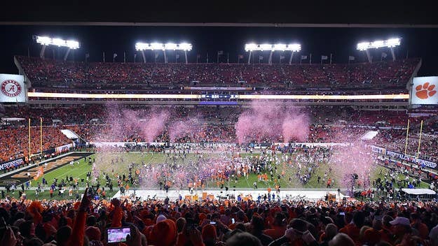 We spent the weekend chilling and partying with Alabama and Clemson fans leading up to Monday's national championship game. This is what we witnessed. 