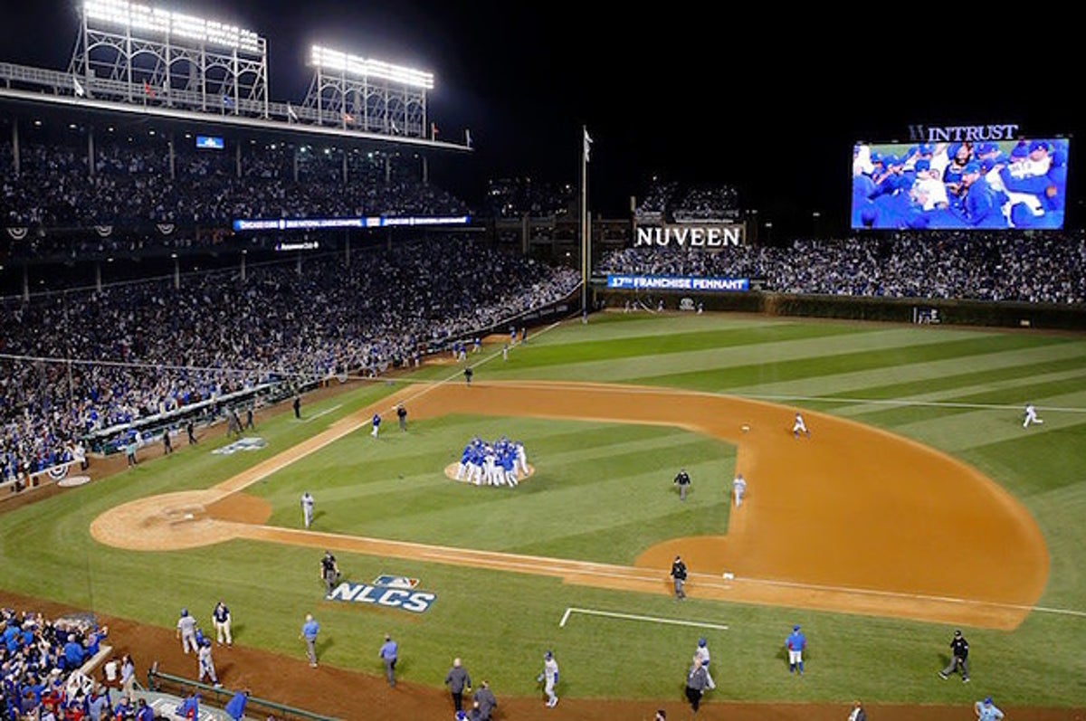 Comparing Cubs' Wrigley Field to Indians' Progressive Field