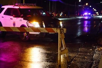 2 Iowa police officers shot and killed in Des Moines.