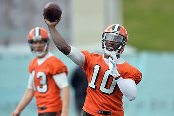 Robert Griffin III practices with the Cleveland Browns