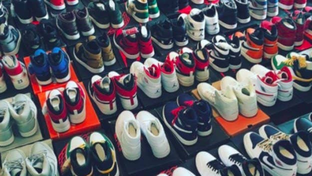 DJ Skee is giving away a pair of free Air Jordan 1s on Twitter.