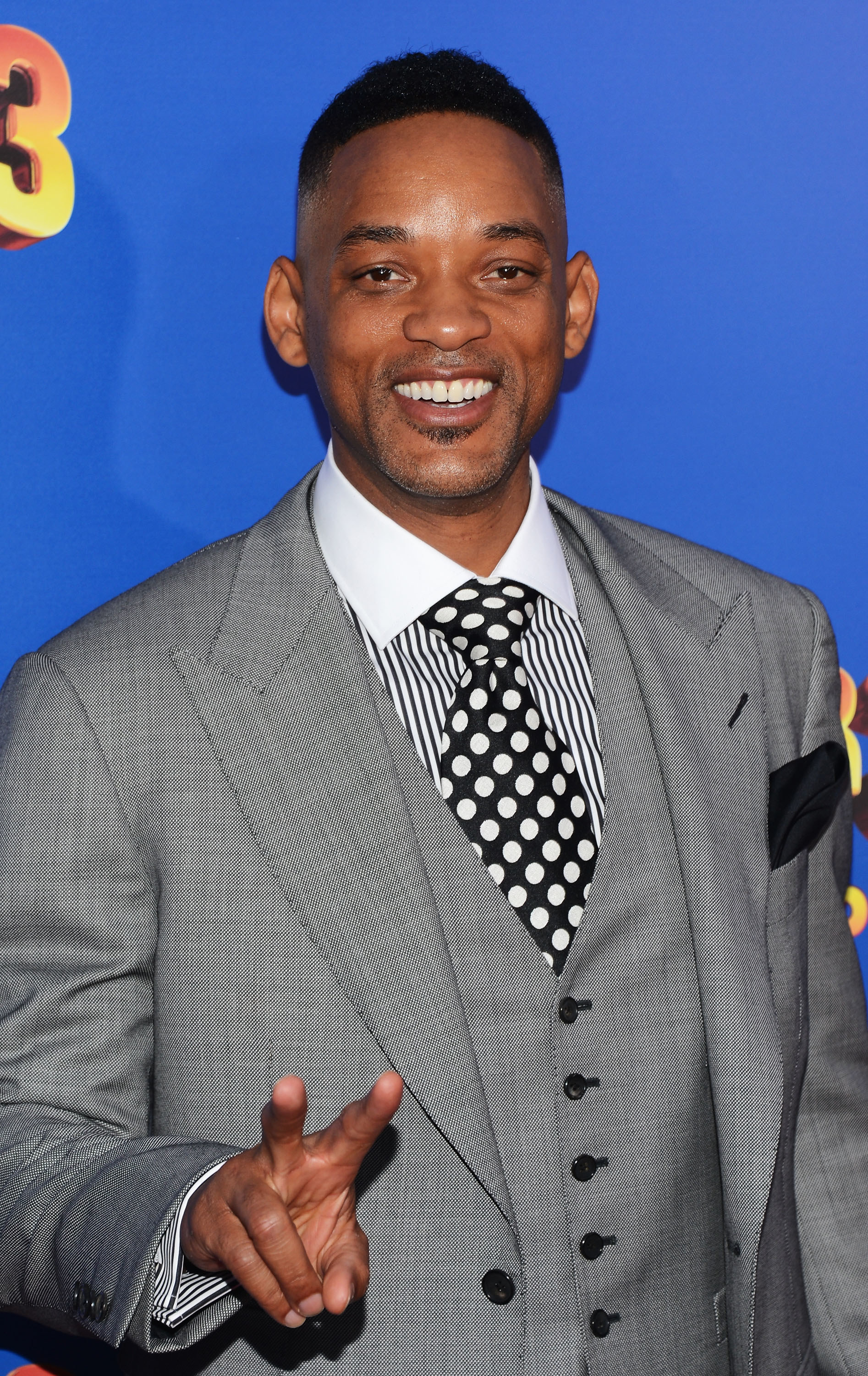 Will Smith giving the peace sign