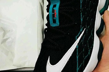 Nike LeBron 15 'Griffey'