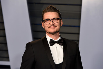 Pedro Pascal attends the 2018 Vanity Fair Oscar Party.