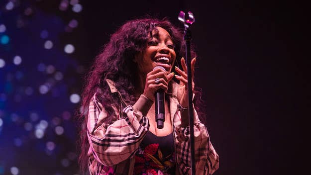 SZA reveals how she accepted to "unapologetically" love others in a 'V' magazine conversation with the Smith family matriarch.