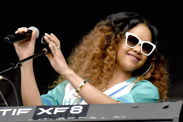 Rihanna and H.E.R. Are Collaborating on Some ‘Secret Projects’ | Complex