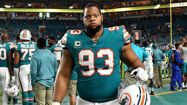 The Rams signed DT Ndamukong Suh and are definitely not playing around.