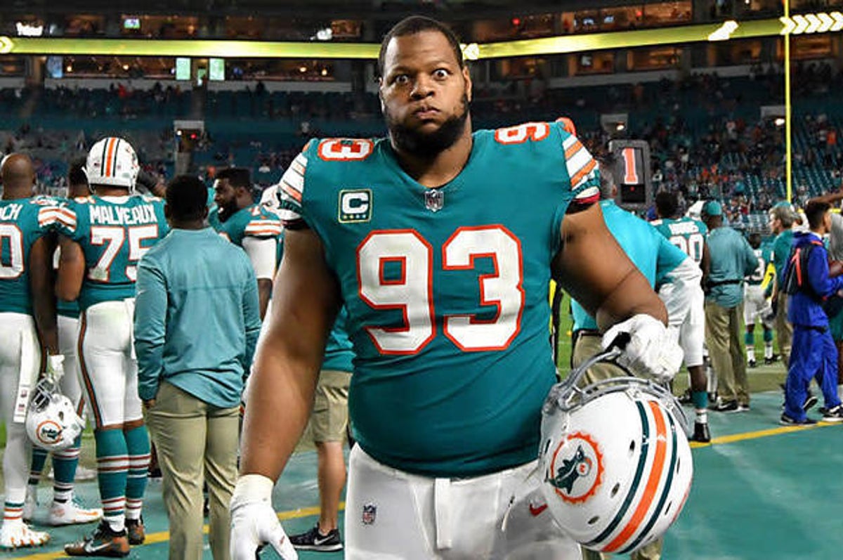 Ndamukong Suh says two other teams offered him more money than