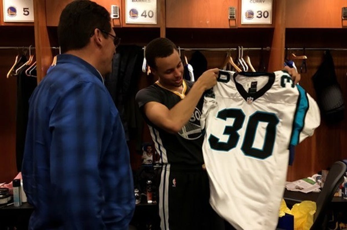 Steph Curry Keeps the Jersey He Received From the Panthers for His 27th  Birthday Locked in a Safe