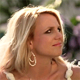 britney spears turning around looking confused