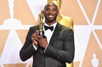 Kobe Bryant and his Oscar.