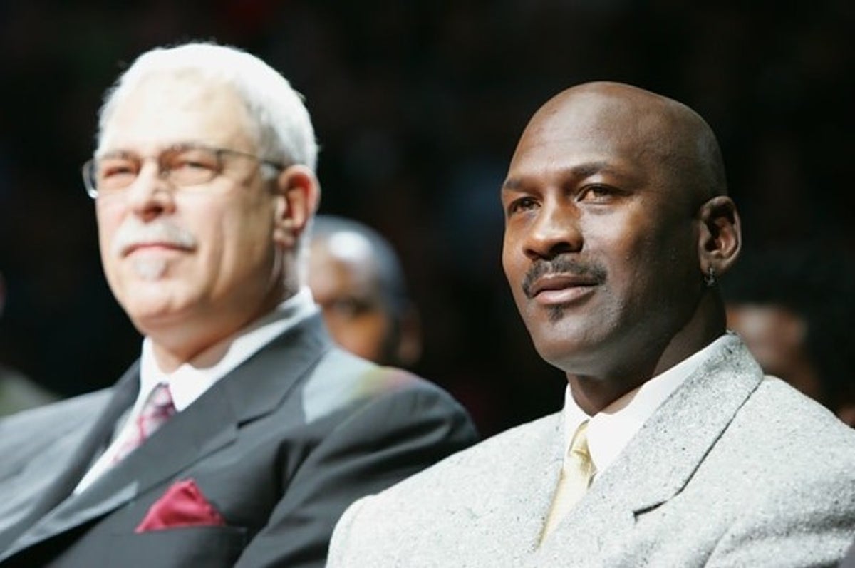 Phil Jackson compares Michael Jordan and Kobe Bryant in new book