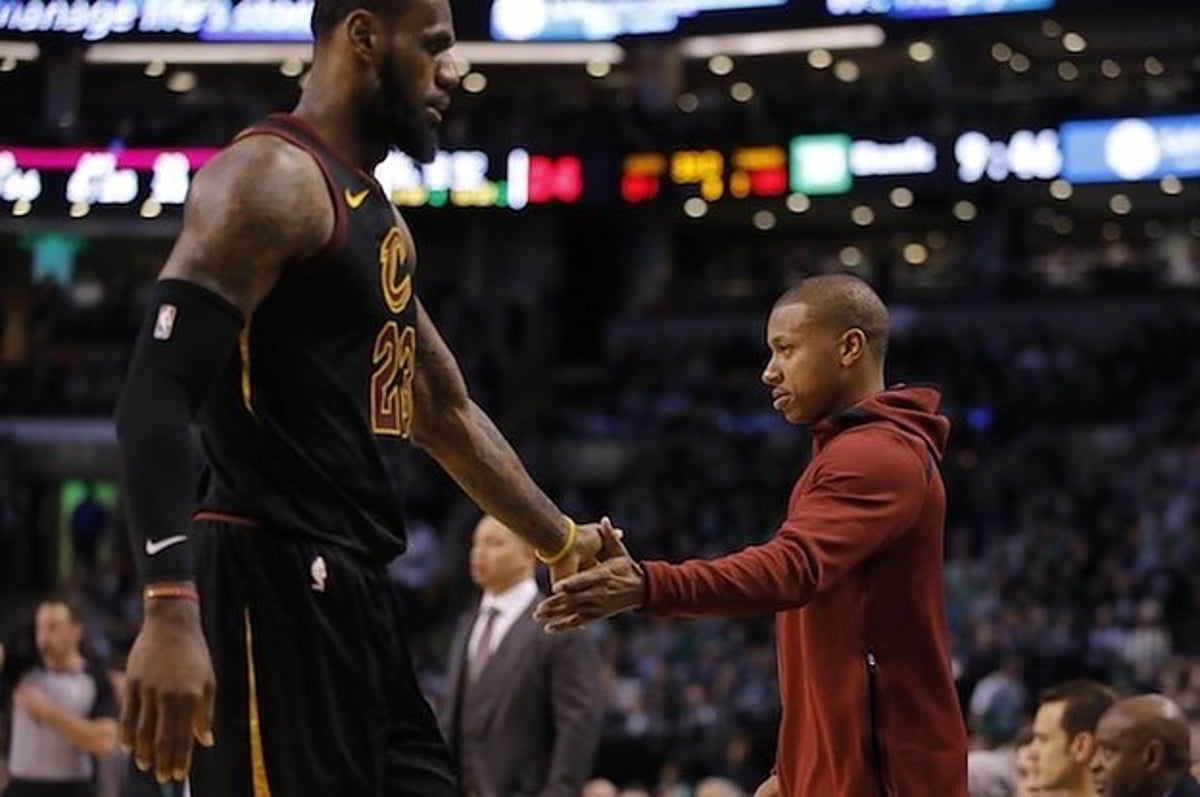 Cleveland Cavaliers reportedly trade Isaiah Thomas, Dwyane Wade
